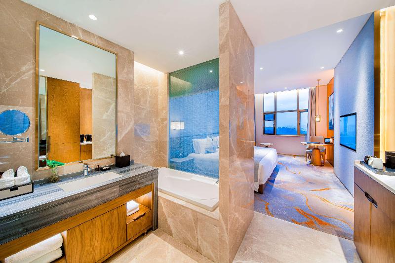 Wyndham Shiyan Downtown image