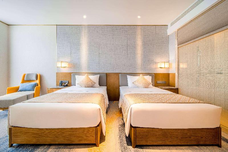 Wyndham Shiyan Downtown image