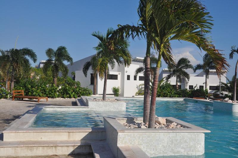 Blue Bay Lodges image