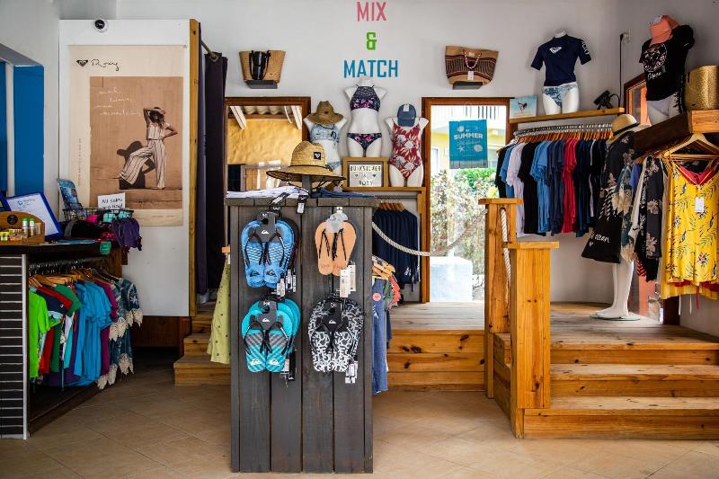 Blue Bay Lodges image