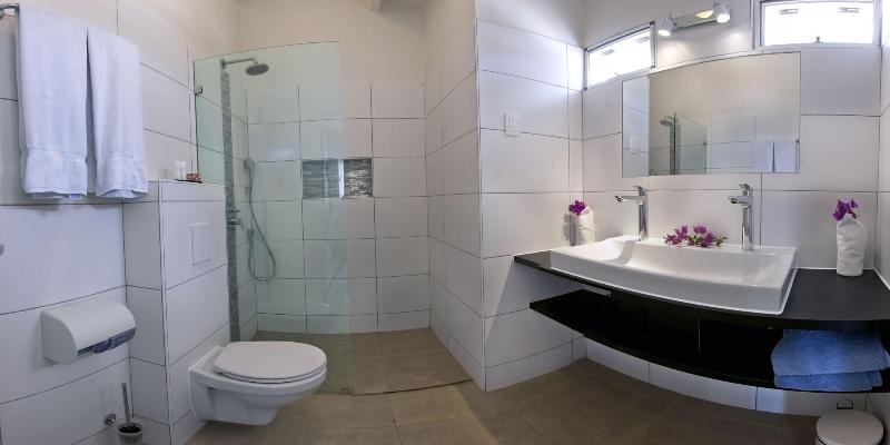 Blue Bay Lodges image