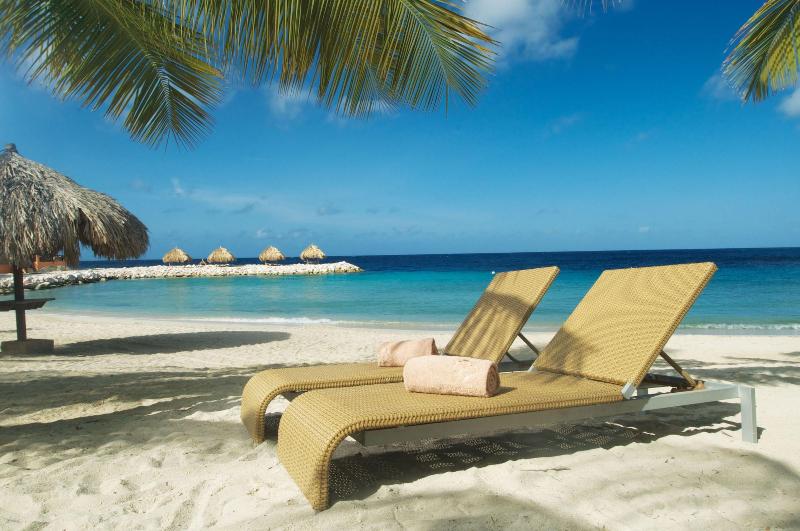 Blue Bay Lodges image