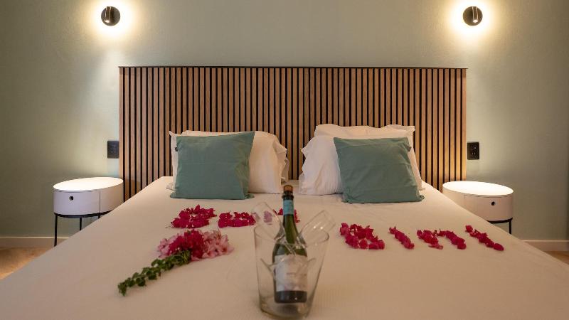 Blue Bay Lodges image
