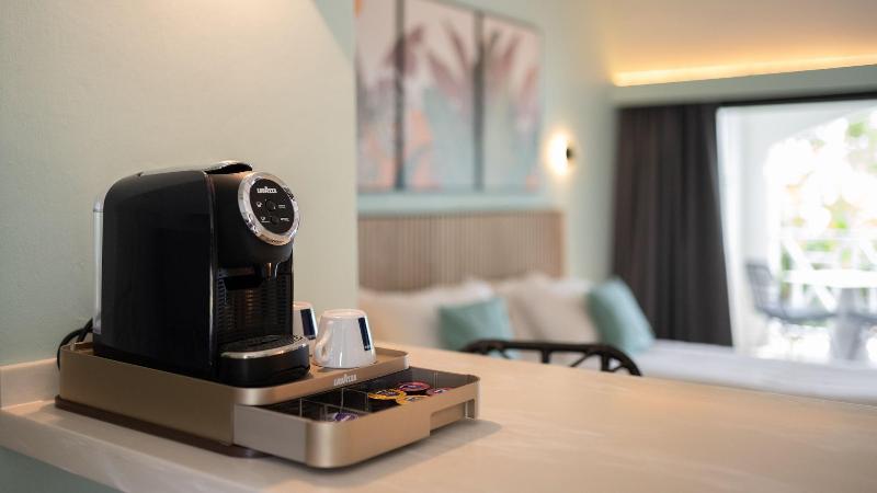 Blue Bay Lodges image