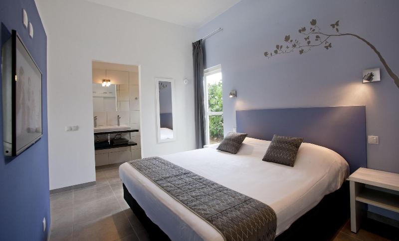 Blue Bay Lodges image