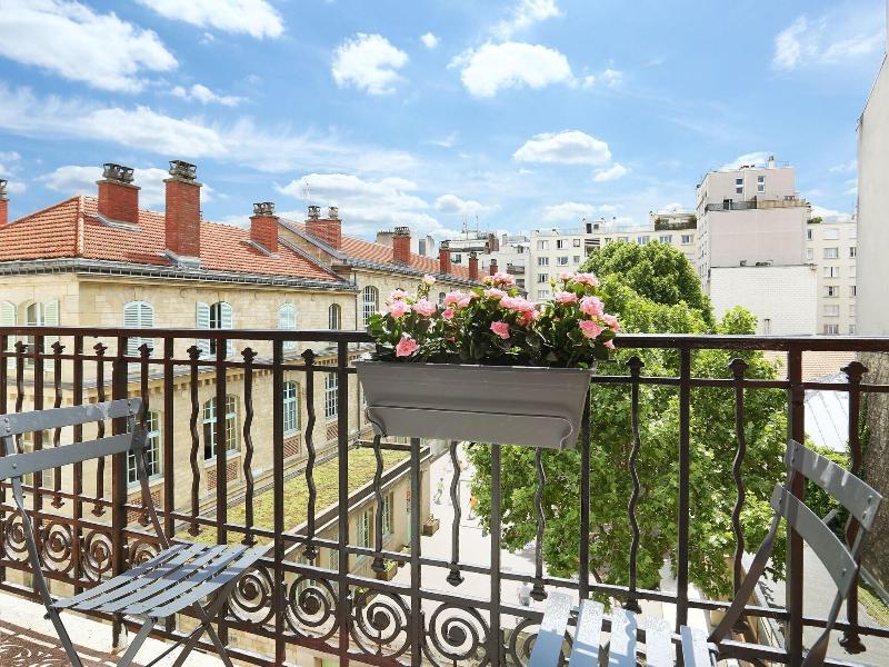 ShortStayGroup Eiffel Village Serviced Apartments 4
