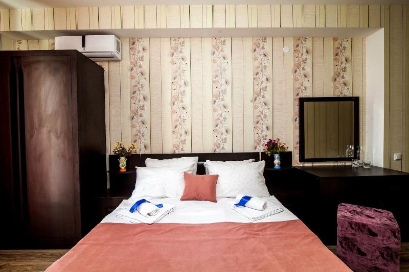 Hotel Ellegance image