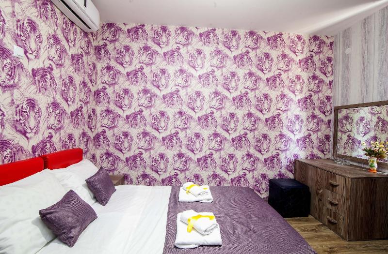 Hotel Ellegance image