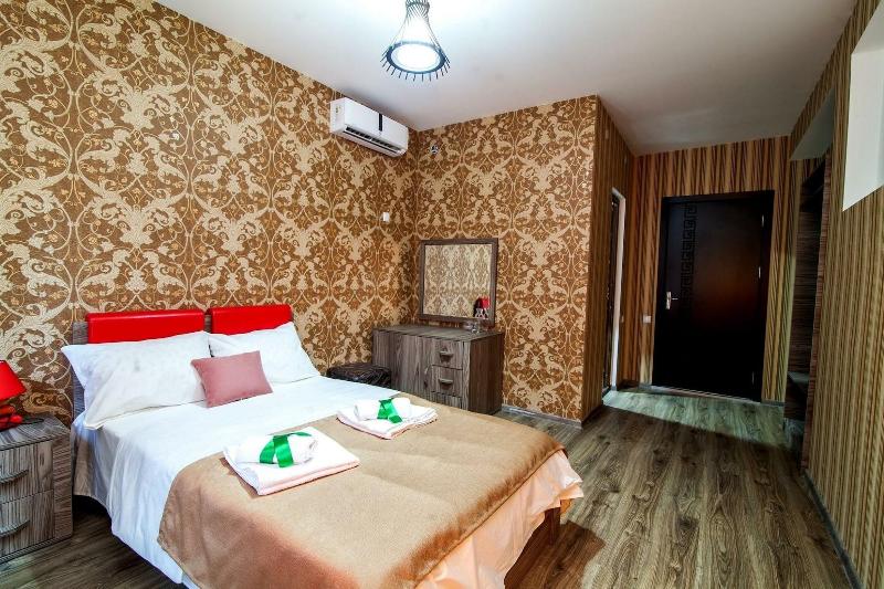 Hotel Ellegance image
