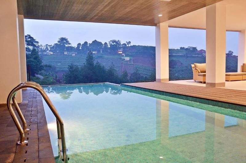 Indah 2 Mountain Pool Villa 8 bedroom image