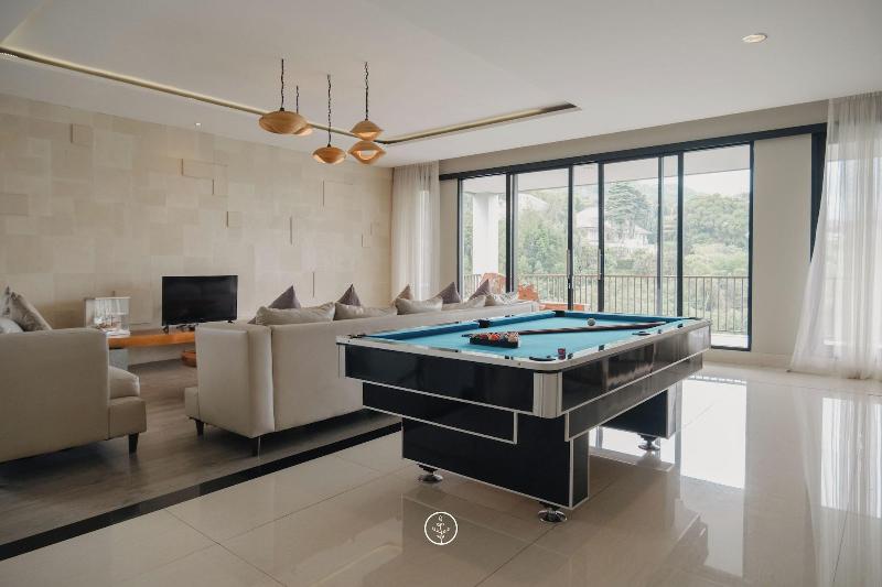 Indah 2 Mountain Pool Villa 8 bedroom image