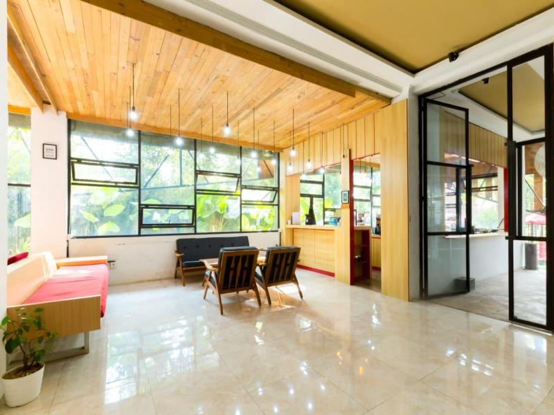 Hotel Kupu Kupu Lembang image