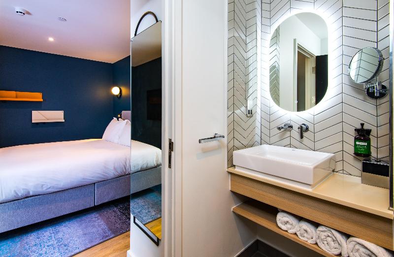 Staybridge Suites Cardiff image