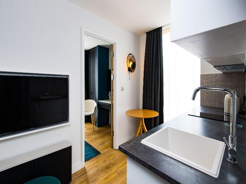 Staybridge Suites Cardiff image
