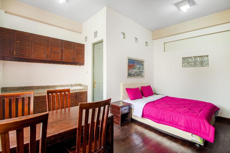 Capital O 90696 Tobana House Bintaro image