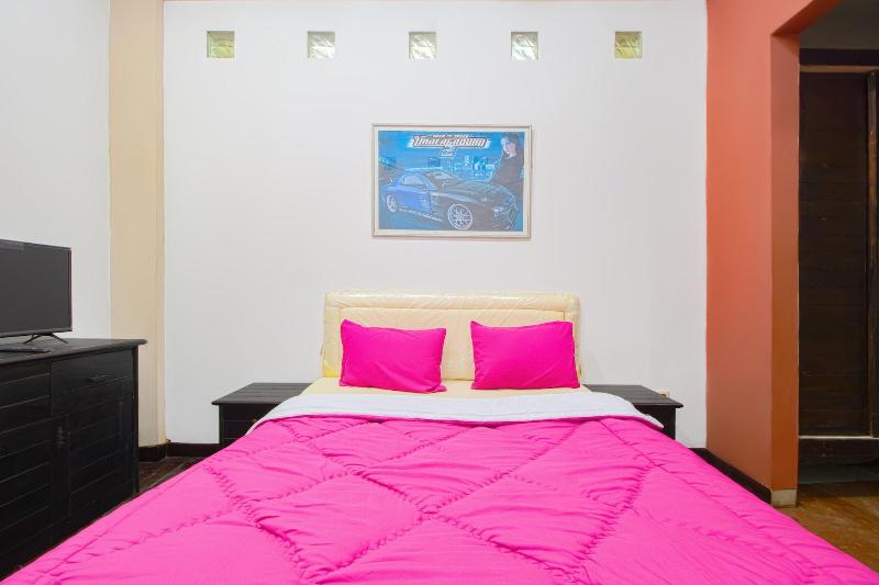 Capital O 90696 Tobana House Bintaro image