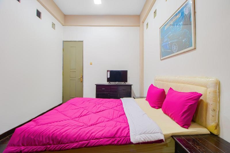 Capital O 90696 Tobana House Bintaro image