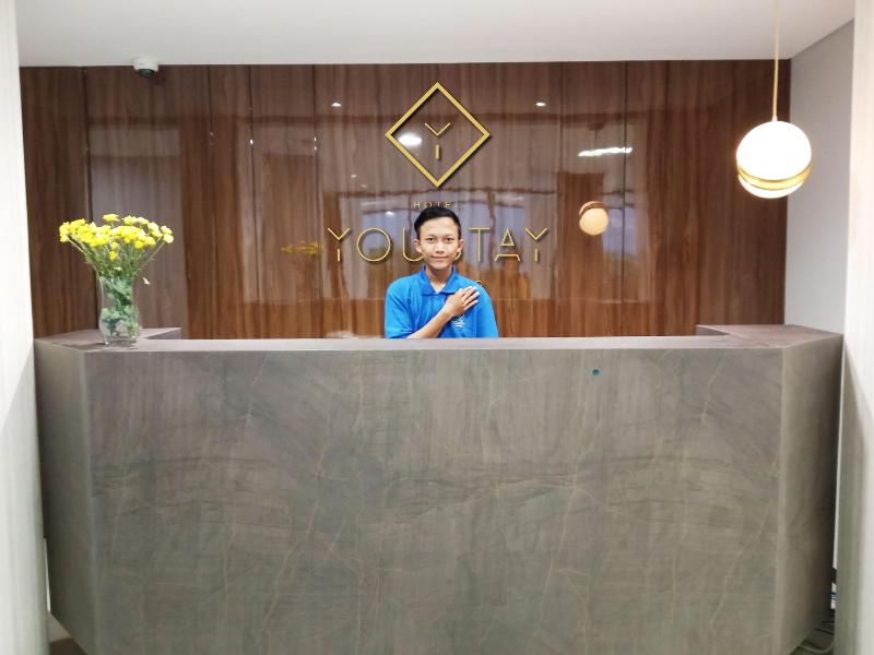 Hotel Youstay Semarang image