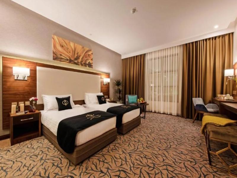 Emerald Hotel image
