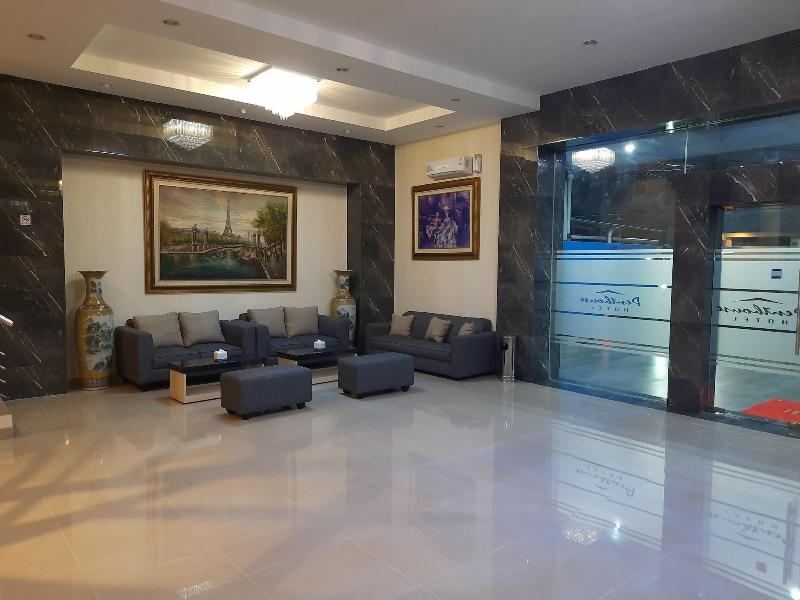 Ams Penthouse image
