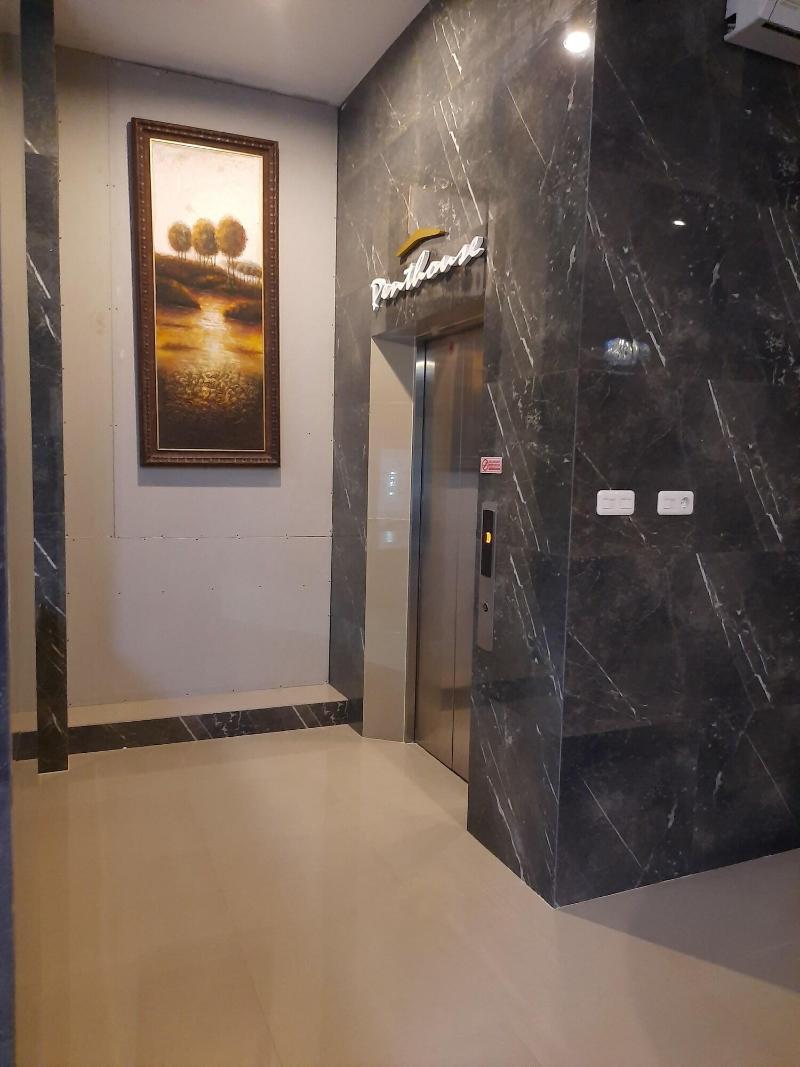 Ams Penthouse image
