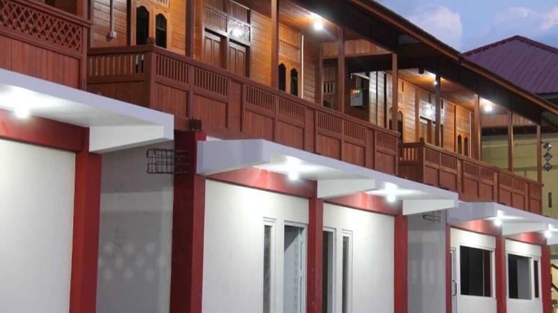 Granada Inn Palu image