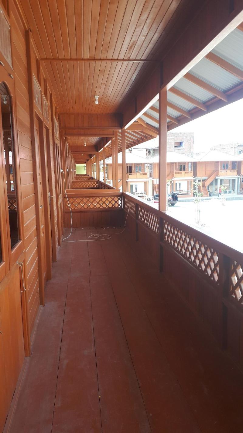 Granada Inn Palu image