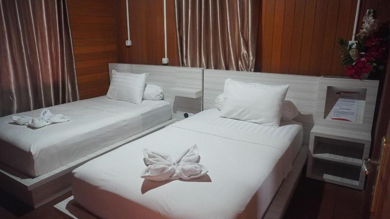 Granada Inn Palu image