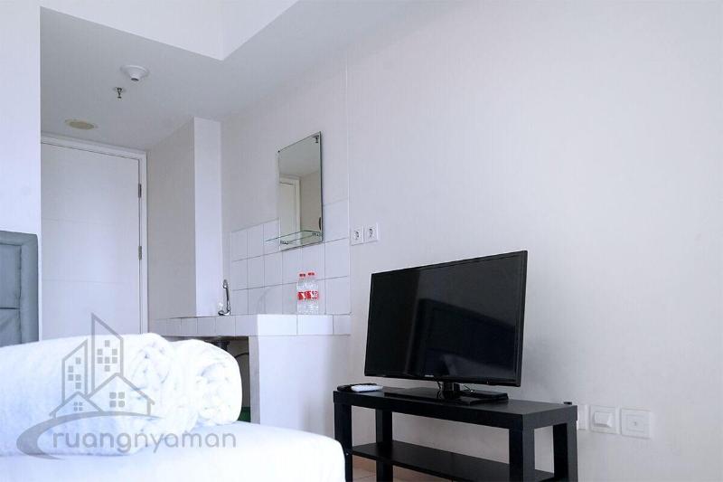 Springlake Apartment Summarecon by Veeroom by ZUZU image