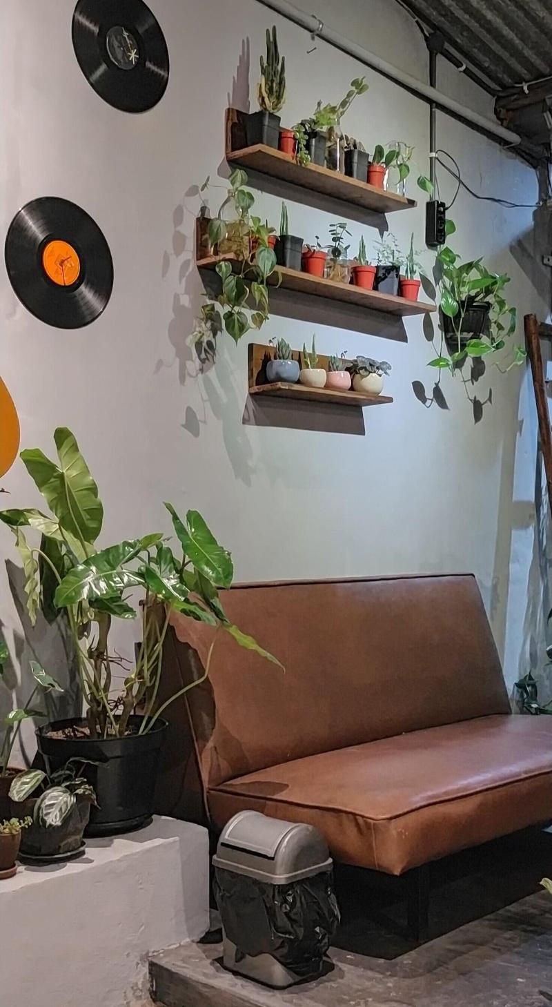 Semeru Hostel Malang - Adults Only image