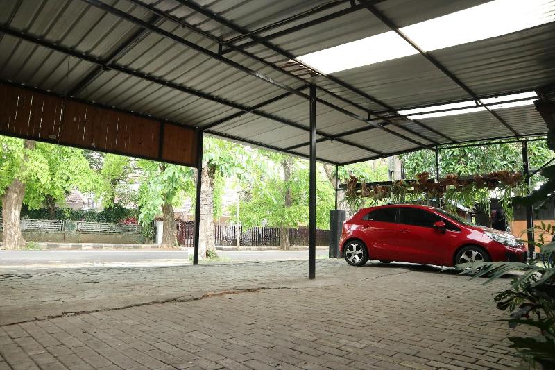 Semeru Hostel Malang - Adults Only image