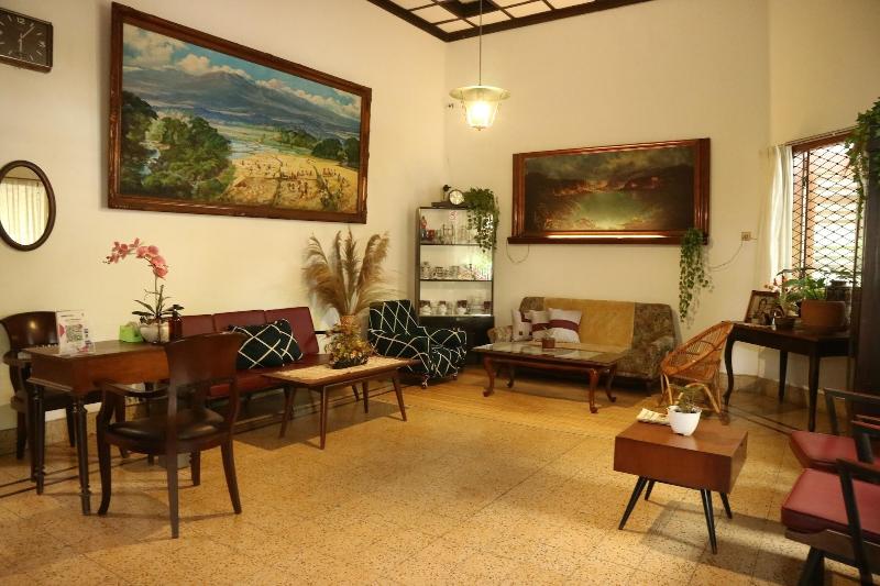 Semeru Hostel Malang - Adults Only image