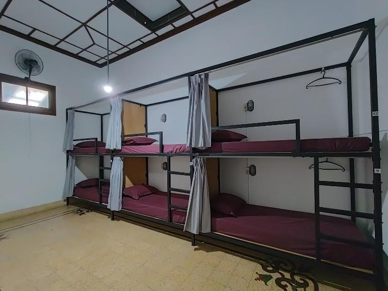 Semeru Hostel Malang - Adults Only image