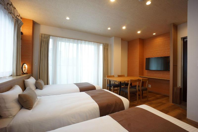 Wires Hotel James zaka image