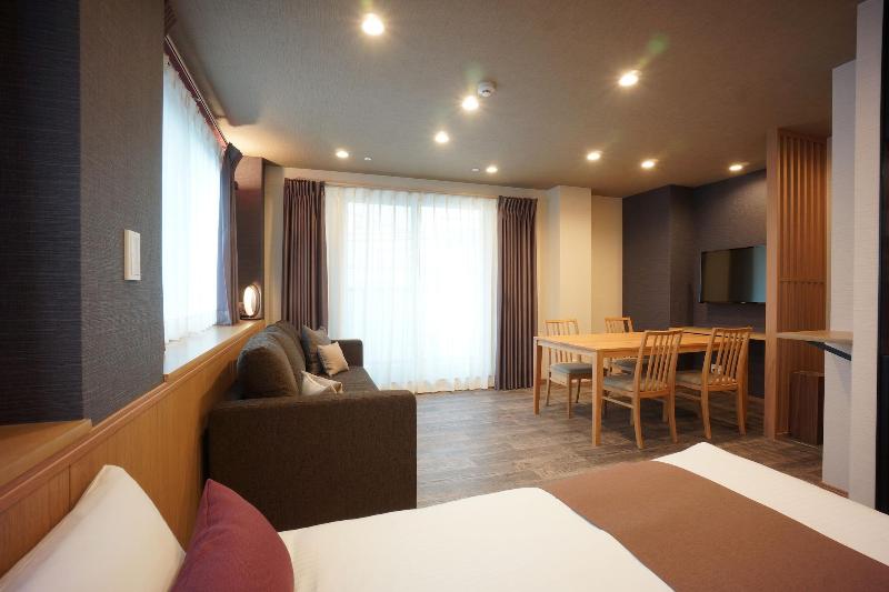 Wires Hotel James zaka image