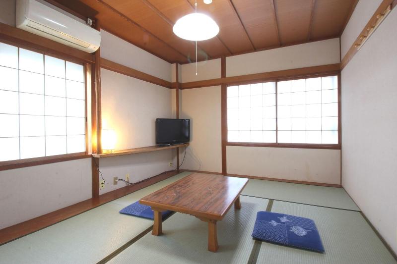 OYO Ryokan Villa Idumoya image