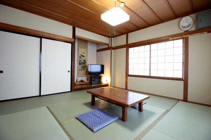 OYO Ryokan Villa Idumoya image