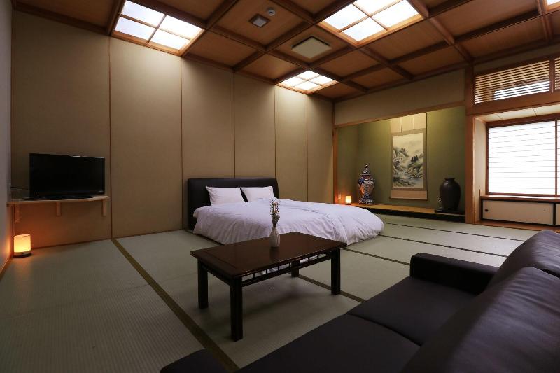 OYO Ryokan Villa Idumoya image