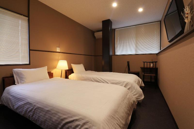 OYO Ryokan Villa Idumoya image