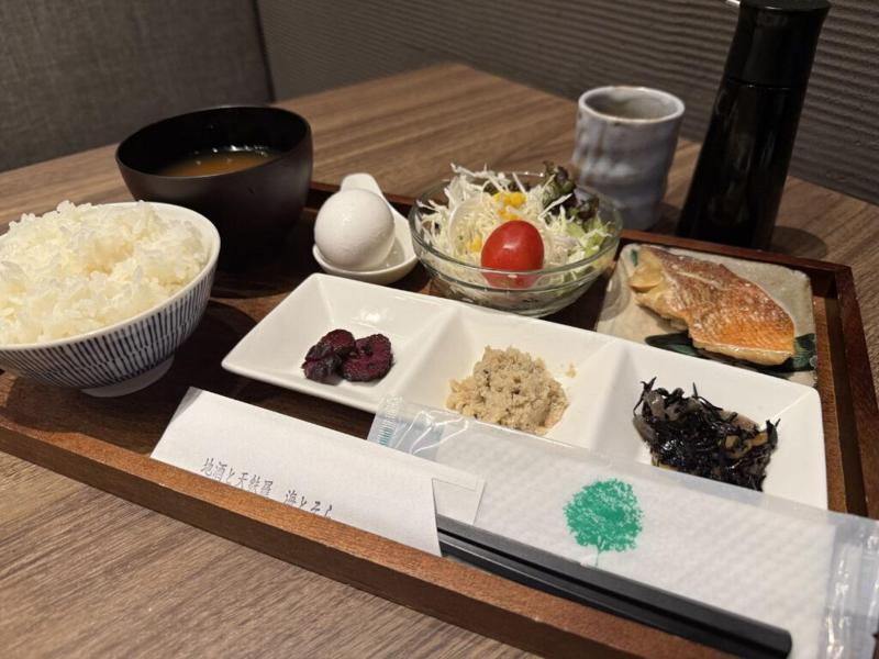 Henna Hotel Komatsu Ekimae