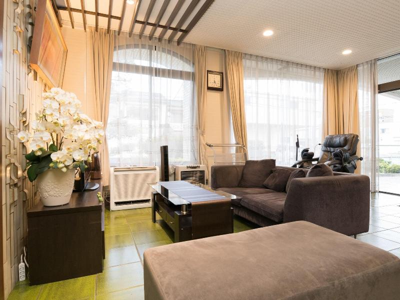 OYO Business Hotel Koyo image
