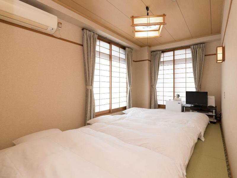 OYO Business Hotel Koyo image