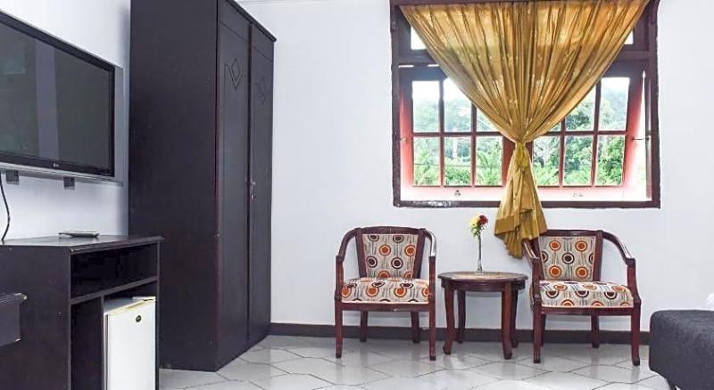 Formerly Reddoorz Plus @ Tirta Kencana Hotel image