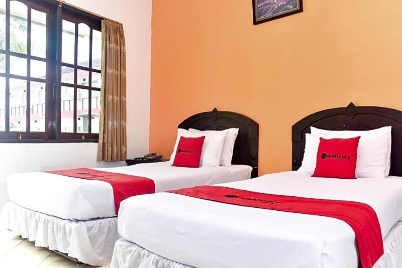 Formerly Reddoorz Plus @ Tirta Kencana Hotel image