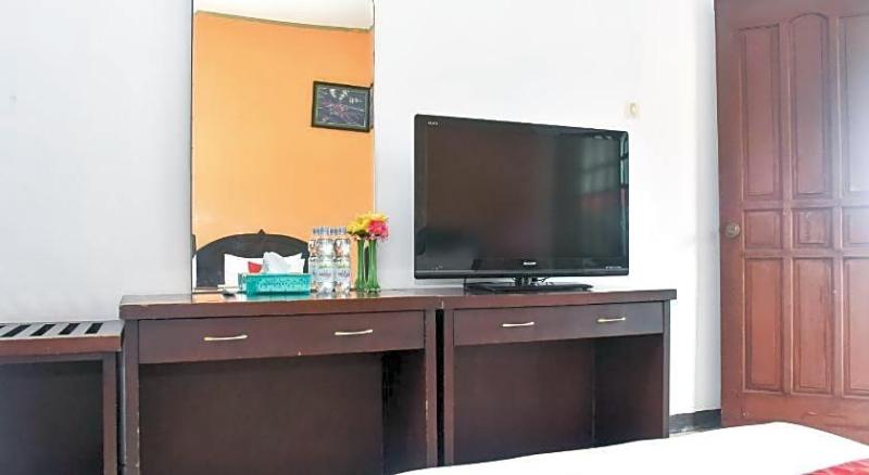 Formerly Reddoorz Plus @ Tirta Kencana Hotel image