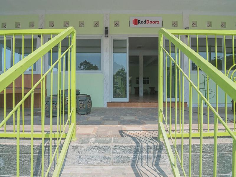Formerly Reddoorz Museum Wisma Karya Subang