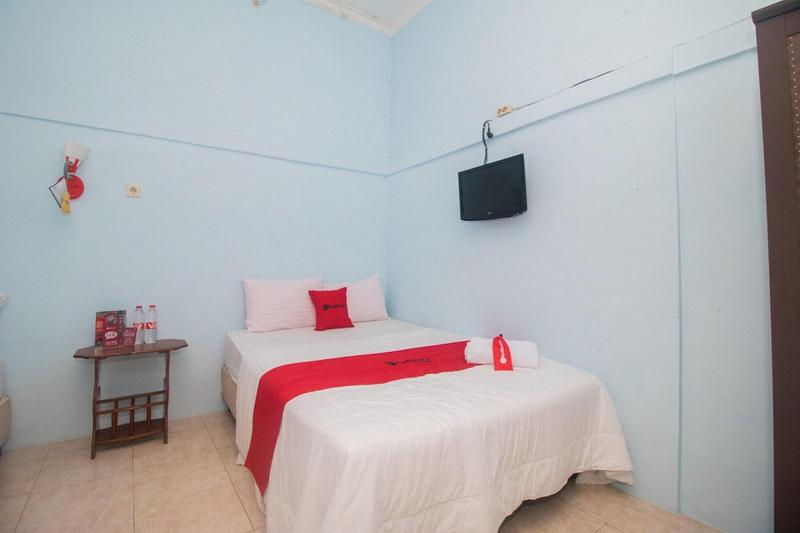 Formerly Reddoorz Near Pantai Boom image