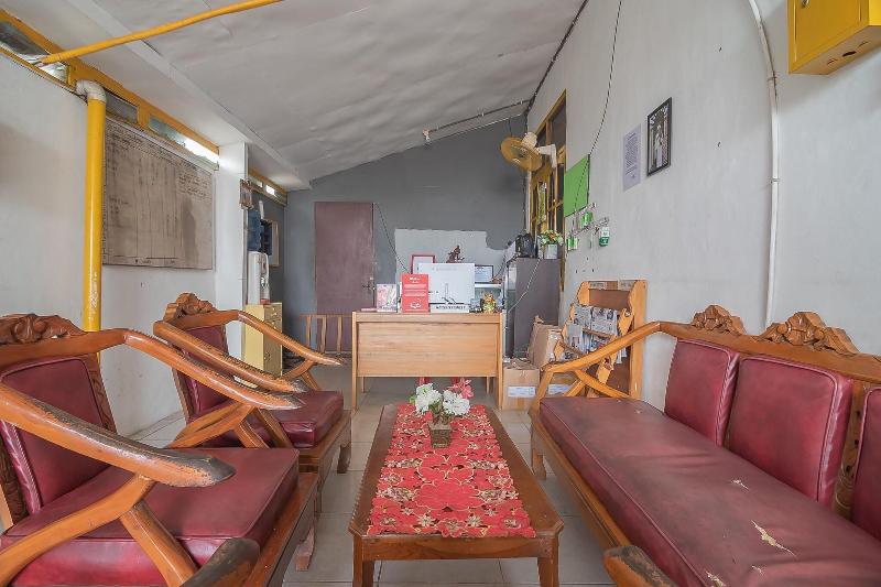 Formerly Reddoorz Syariah Jalan Cilik Riwut Kapuas image