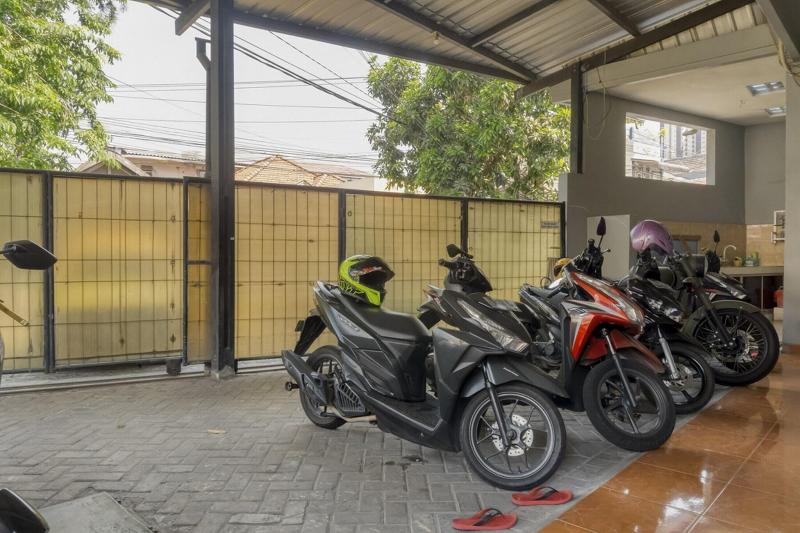 Formerly Reddoorz Near Widya Mandala University image