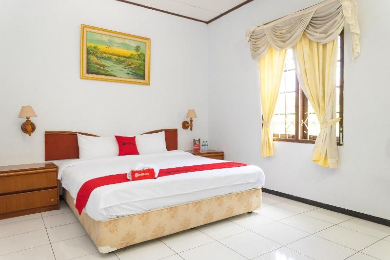 Formerly Reddoorz @ Hotel Damanaka Pangalengan image